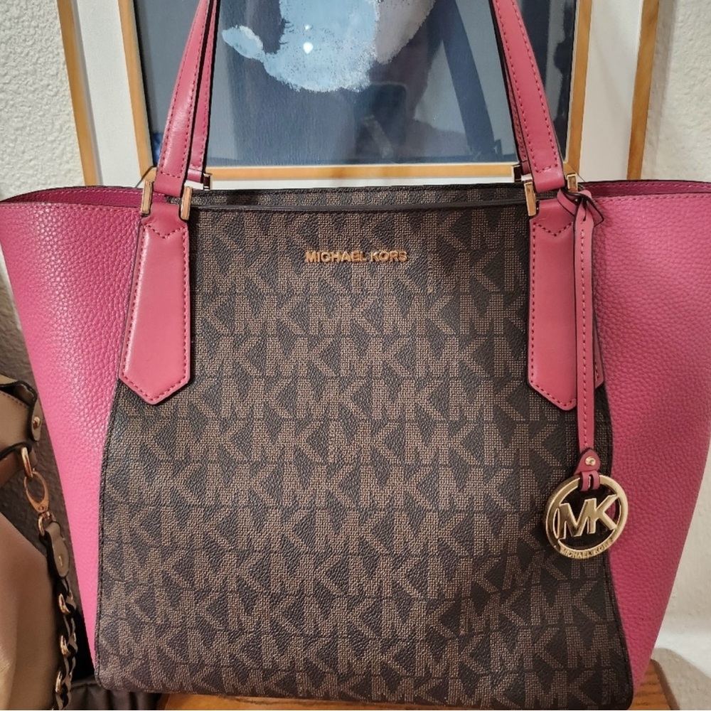 MICHAEL KORS Kimberly Tote Bag 💼